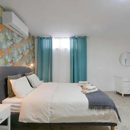 Townhouse With Private Pool! アロナ