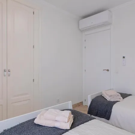 Townhouse With Private Pool! * アロナ