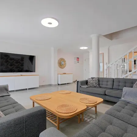 Townhouse With Private Pool! ヴィラ *