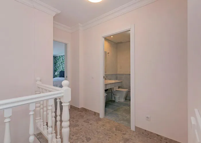 Townhouse With Private Pool! Vila *