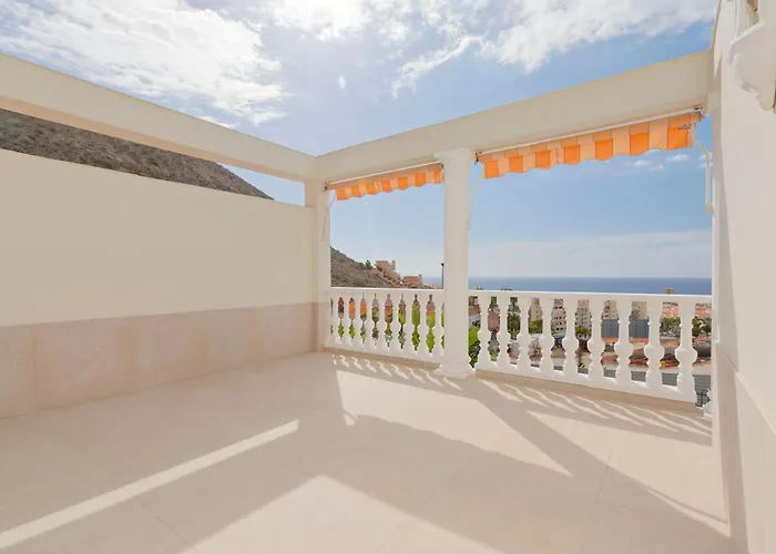 Townhouse With Private Pool! Vila Arona (Tenerife)